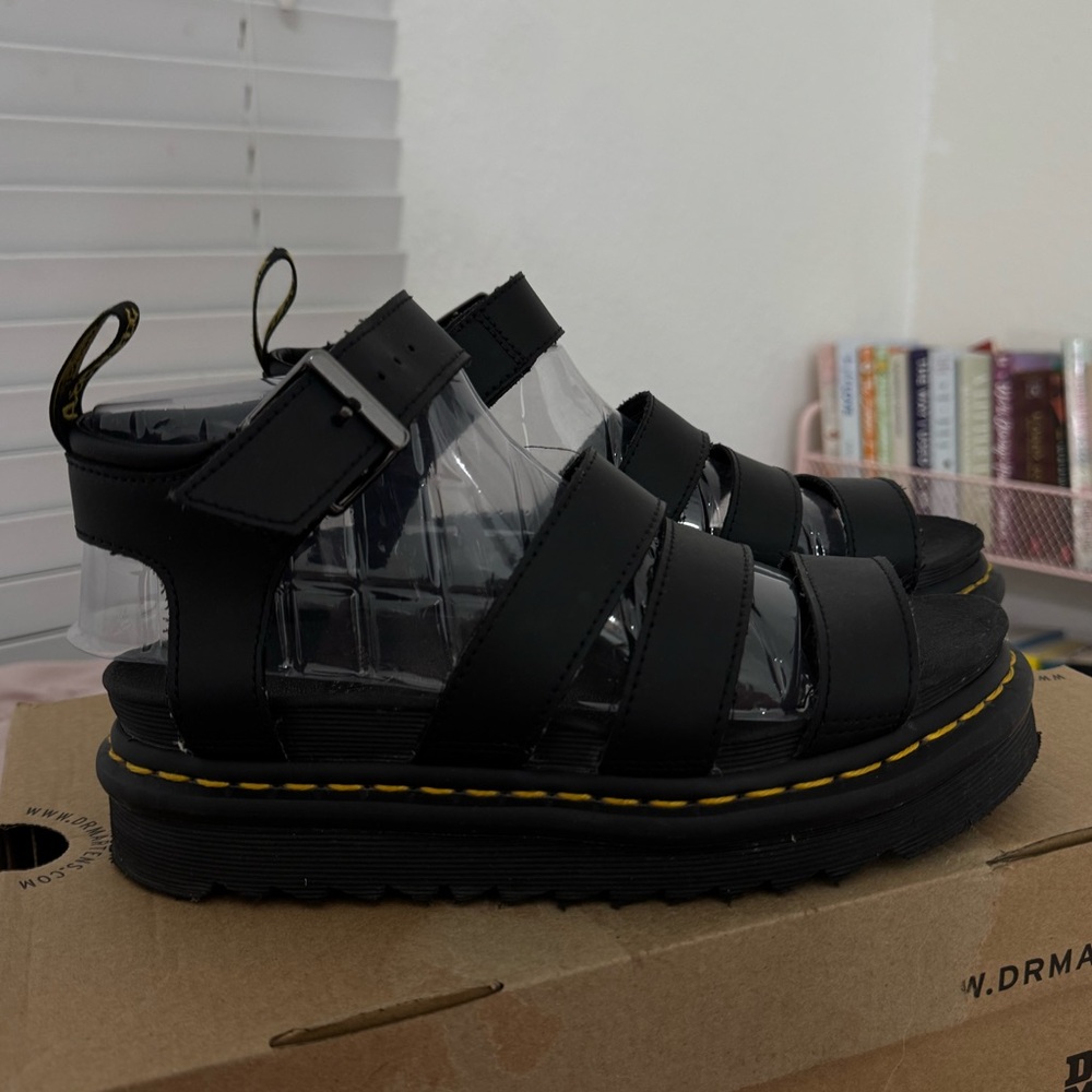 Blaire Hydro Leather Sandals